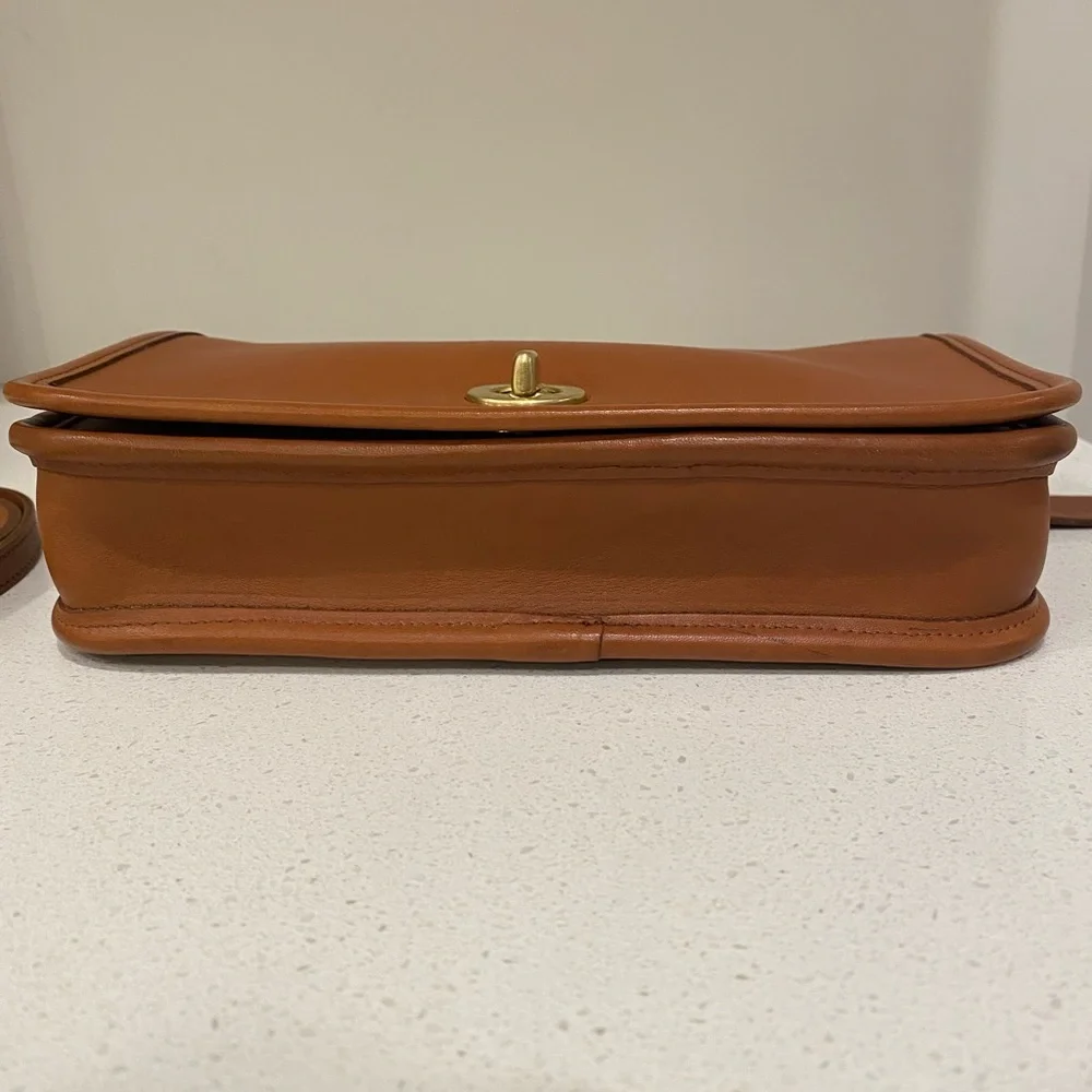 Vintage Coach Penny Pocket 9755 Purse British Tan - Picture 6 of 12